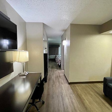 Red Roof Inn & Suites Jackson - Richland Zewnętrze zdjęcie