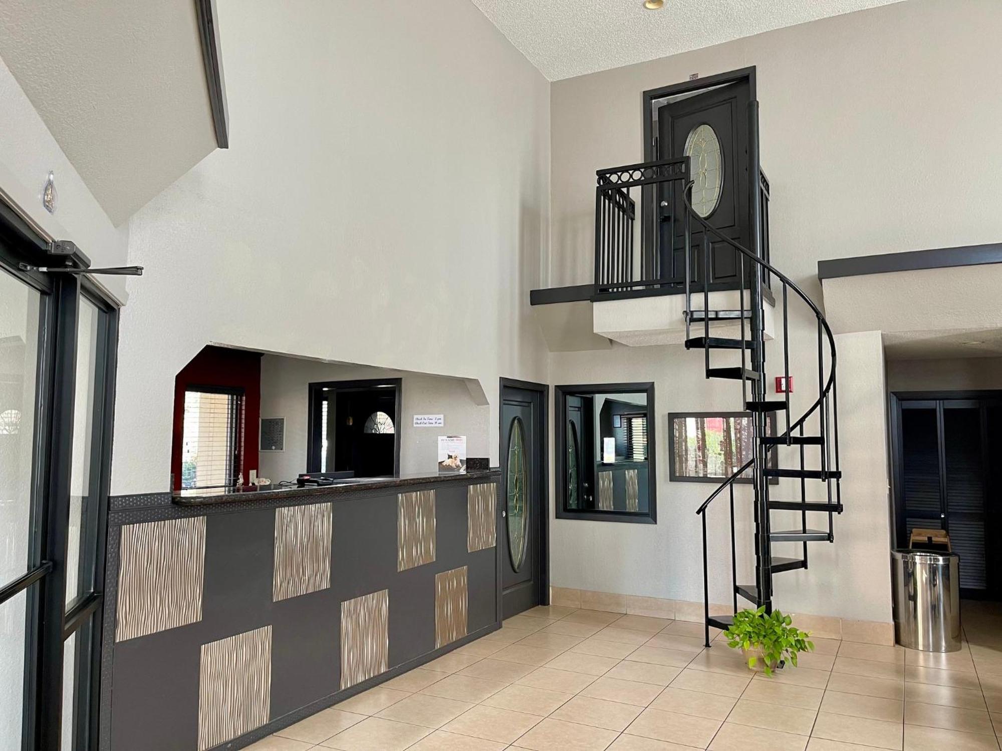 Red Roof Inn & Suites Jackson - Richland Zewnętrze zdjęcie