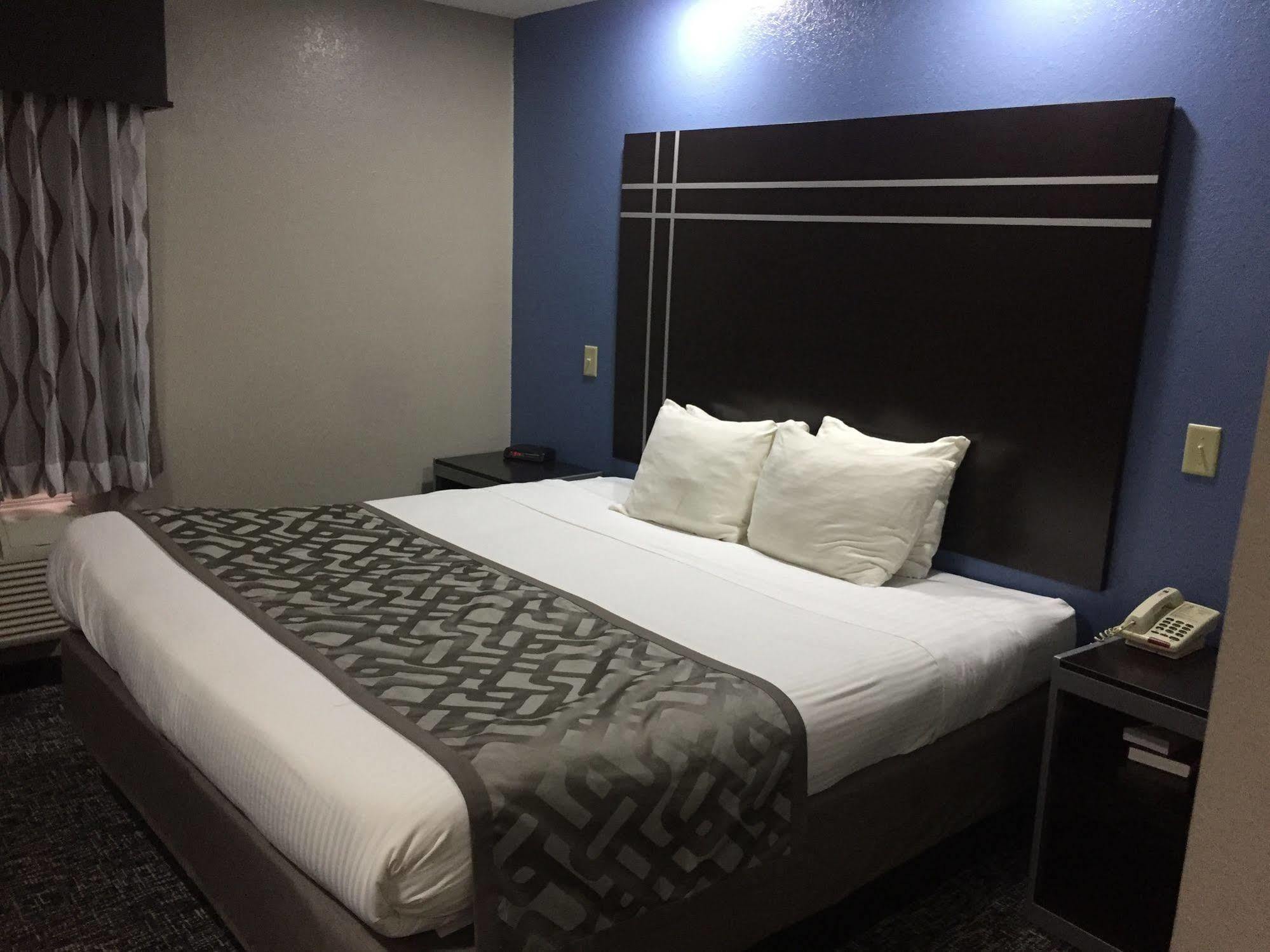 Red Roof Inn & Suites Jackson - Richland Zewnętrze zdjęcie