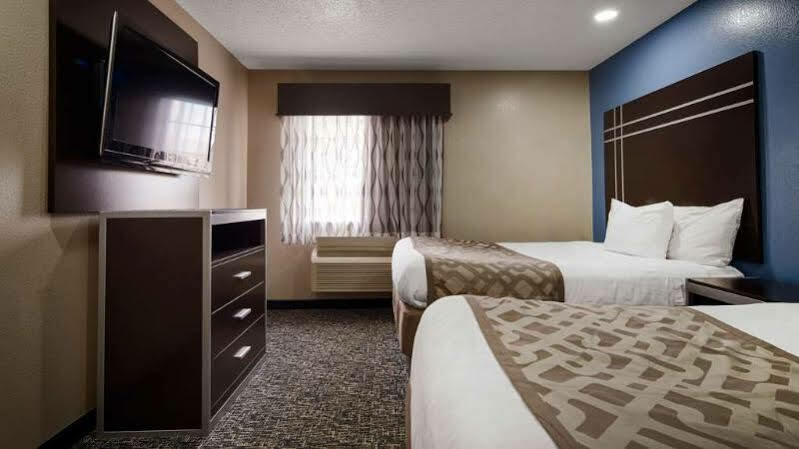 Red Roof Inn & Suites Jackson - Richland Zewnętrze zdjęcie