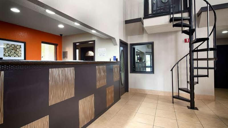 Red Roof Inn & Suites Jackson - Richland Zewnętrze zdjęcie